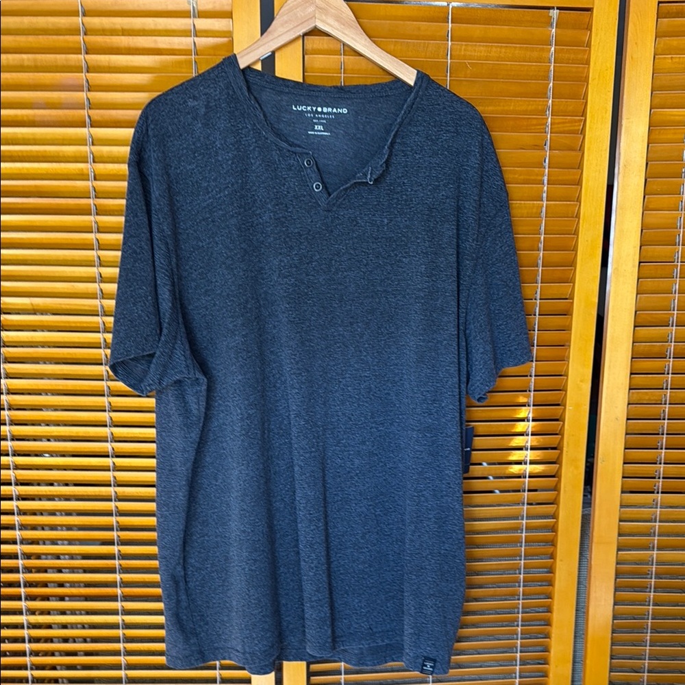 Lucky Brand Men's Dark Gray Short Sleeve Tee